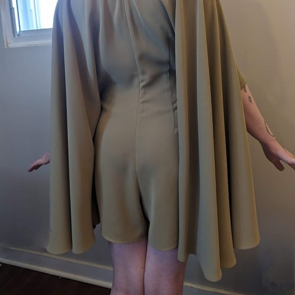 AQ/AQ Romper cape - Picture 5 of 6